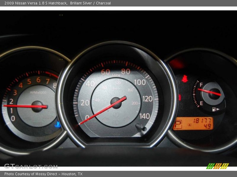 Brillant Silver / Charcoal 2009 Nissan Versa 1.8 S Hatchback