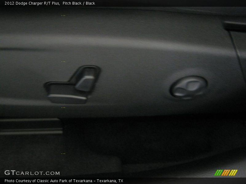 Pitch Black / Black 2012 Dodge Charger R/T Plus