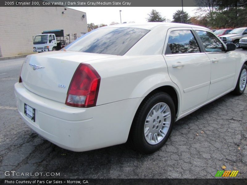 Cool Vanilla / Dark Slate Gray/Medium Slate Gray 2005 Chrysler 300