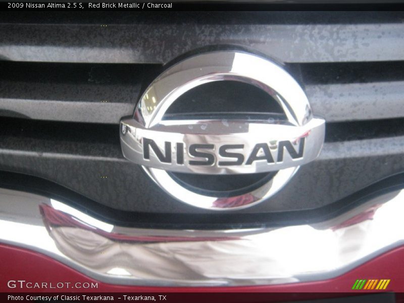 Red Brick Metallic / Charcoal 2009 Nissan Altima 2.5 S