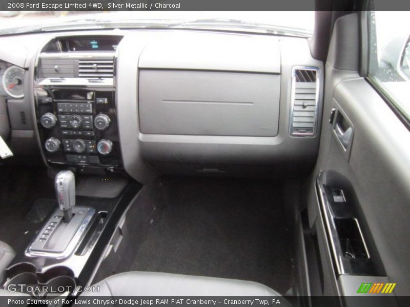 Silver Metallic / Charcoal 2008 Ford Escape Limited 4WD