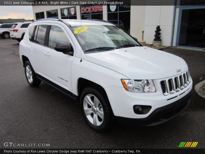 Bright White / Dark Slate Gray/Light Pebble Beige 2011 Jeep Compass 2.4 4x4