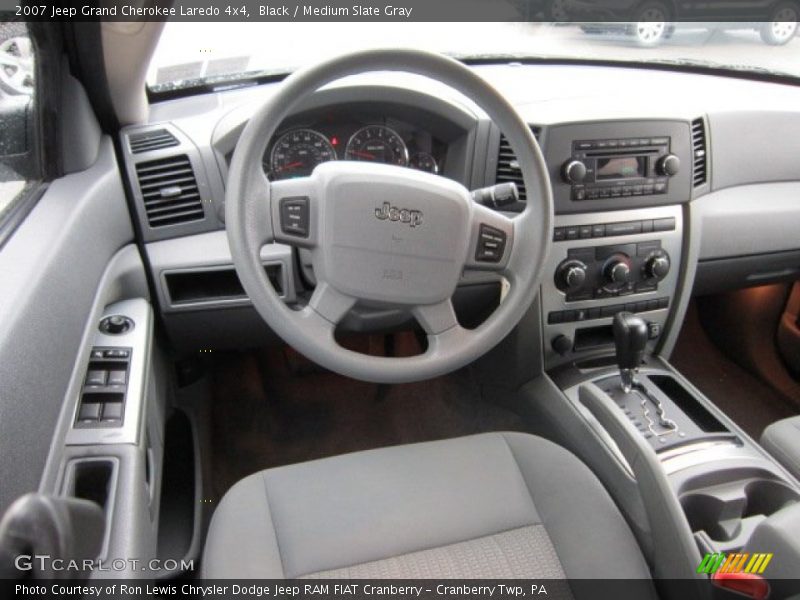 Black / Medium Slate Gray 2007 Jeep Grand Cherokee Laredo 4x4