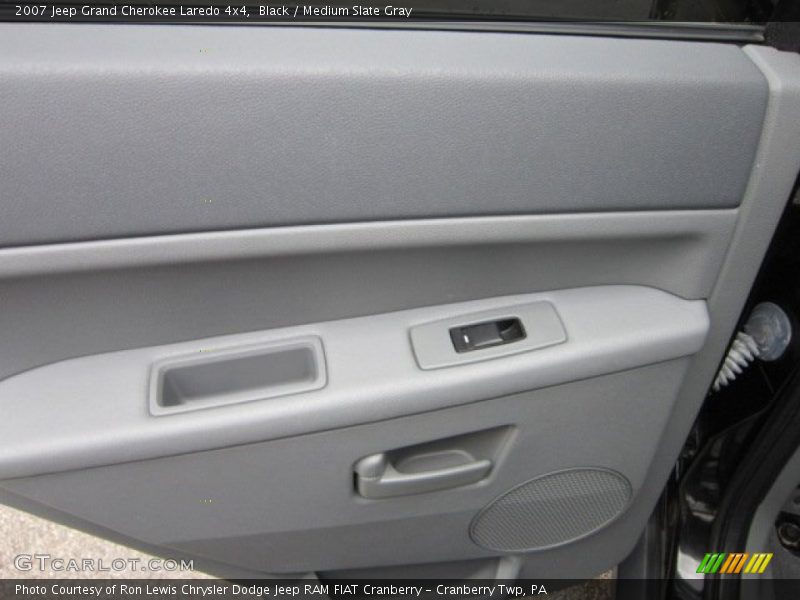 Black / Medium Slate Gray 2007 Jeep Grand Cherokee Laredo 4x4