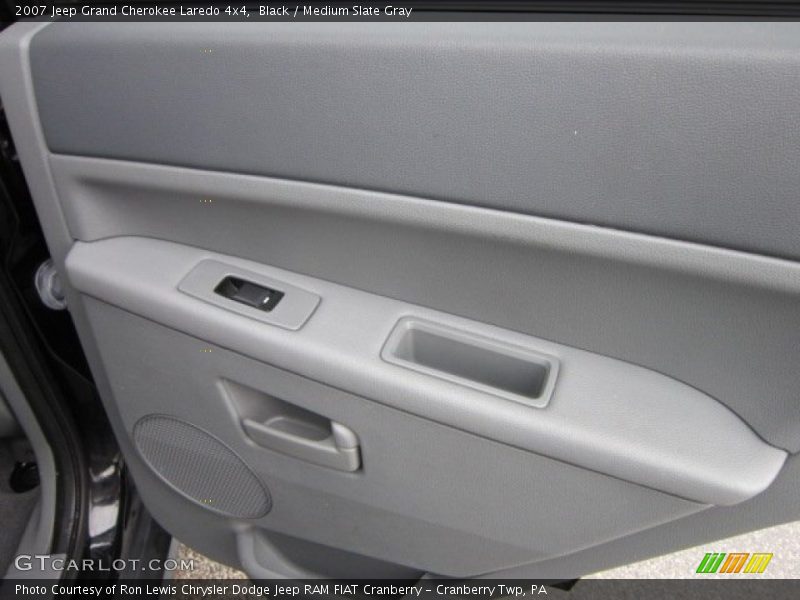 Black / Medium Slate Gray 2007 Jeep Grand Cherokee Laredo 4x4