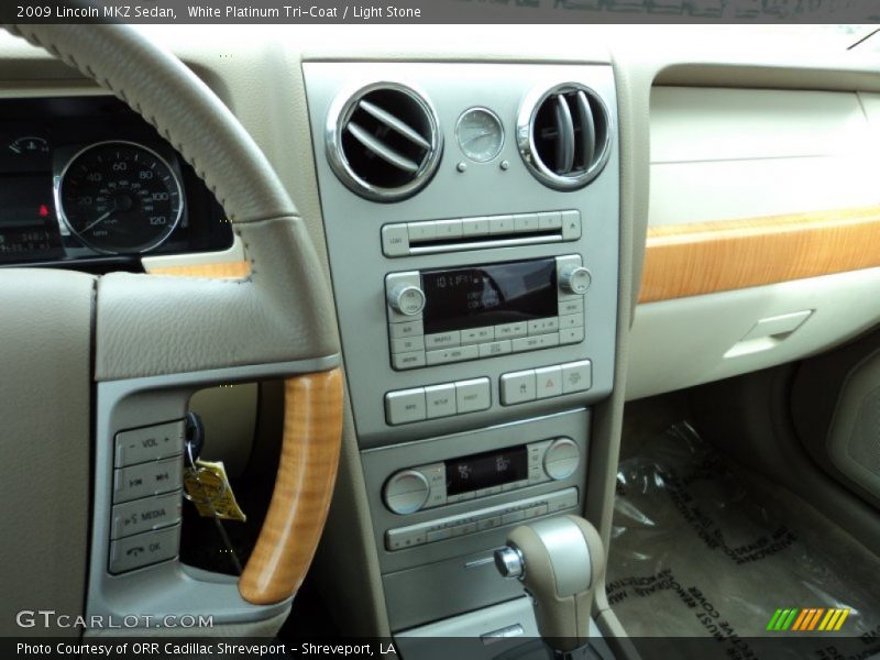 White Platinum Tri-Coat / Light Stone 2009 Lincoln MKZ Sedan
