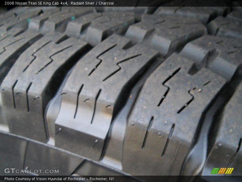 Radiant Silver / Charcoal 2008 Nissan Titan SE King Cab 4x4