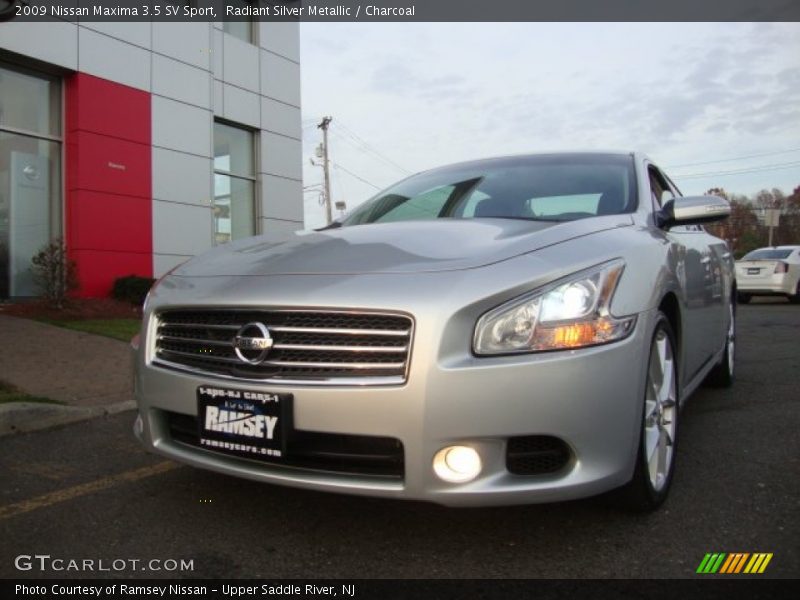 Front 3/4 View of 2009 Maxima 3.5 SV Sport