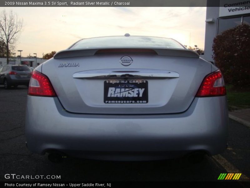 Radiant Silver Metallic / Charcoal 2009 Nissan Maxima 3.5 SV Sport