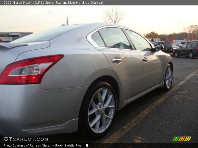Radiant Silver Metallic / Charcoal 2009 Nissan Maxima 3.5 SV Sport