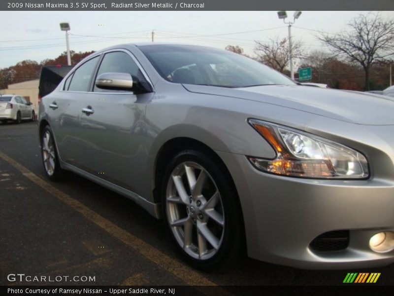 Radiant Silver Metallic / Charcoal 2009 Nissan Maxima 3.5 SV Sport