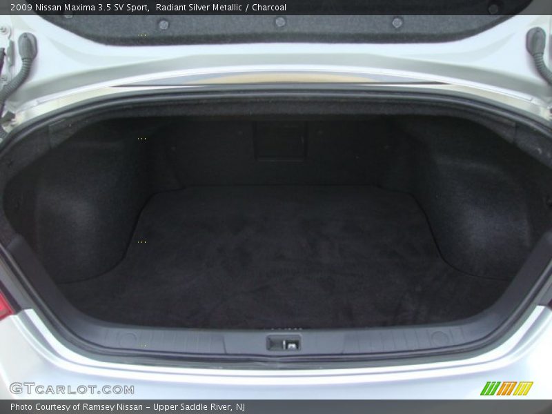 Radiant Silver Metallic / Charcoal 2009 Nissan Maxima 3.5 SV Sport