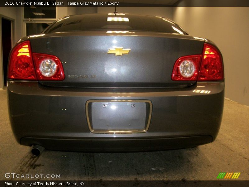 Taupe Gray Metallic / Ebony 2010 Chevrolet Malibu LT Sedan