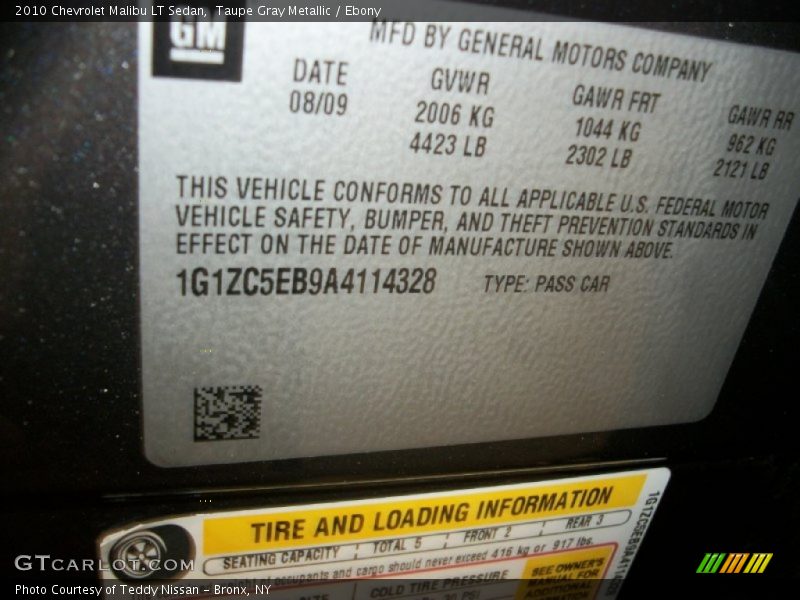 Taupe Gray Metallic / Ebony 2010 Chevrolet Malibu LT Sedan