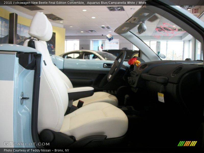 Aquarius Blue/Campanella White / White 2010 Volkswagen New Beetle Final Edition Convertible