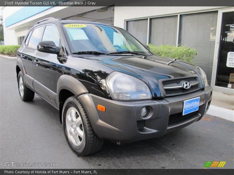 Obsidian Black / Gray 2005 Hyundai Tucson GLS V6