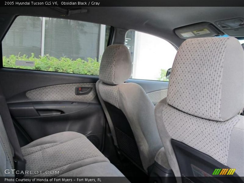 Obsidian Black / Gray 2005 Hyundai Tucson GLS V6