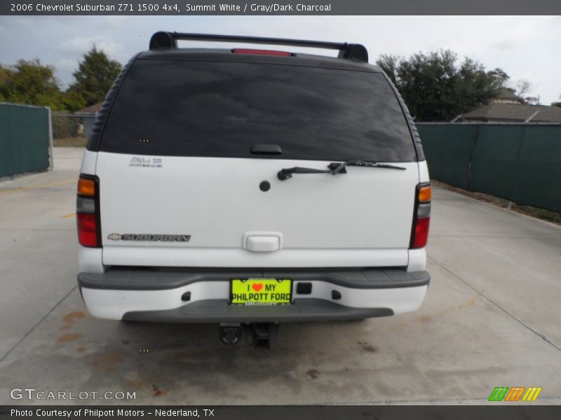 Summit White / Gray/Dark Charcoal 2006 Chevrolet Suburban Z71 1500 4x4
