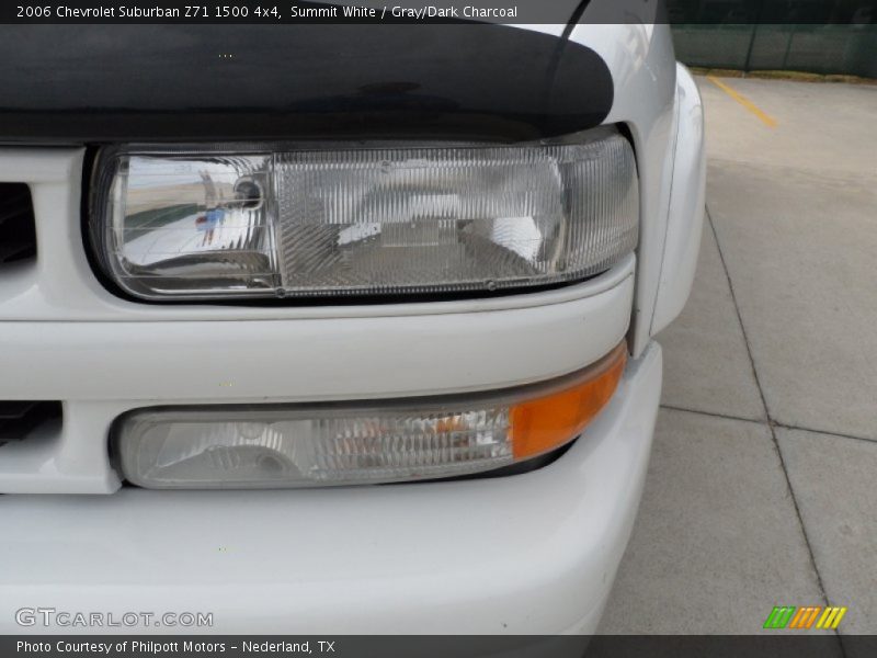 Summit White / Gray/Dark Charcoal 2006 Chevrolet Suburban Z71 1500 4x4