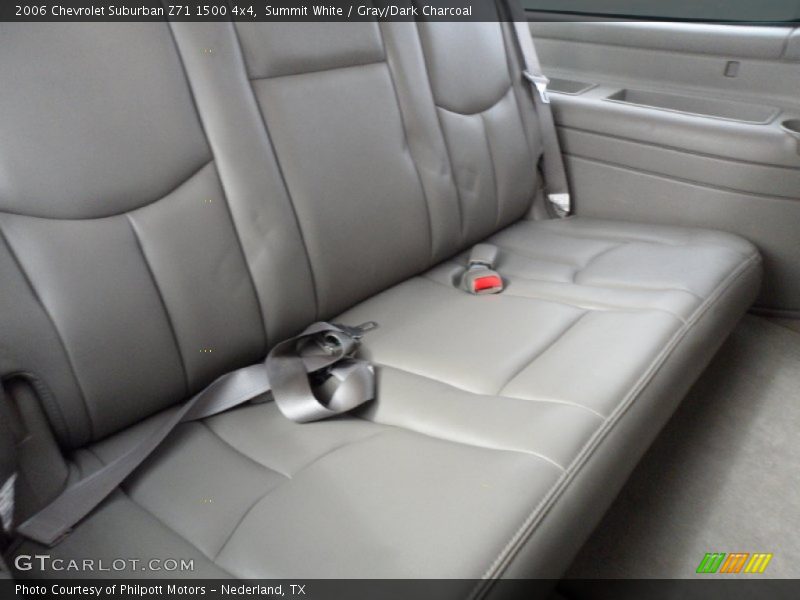 Summit White / Gray/Dark Charcoal 2006 Chevrolet Suburban Z71 1500 4x4