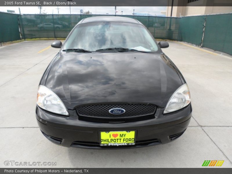 Black / Ebony Black 2005 Ford Taurus SE