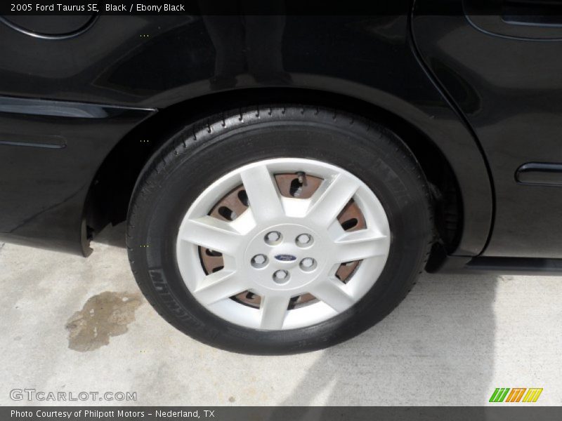 Black / Ebony Black 2005 Ford Taurus SE