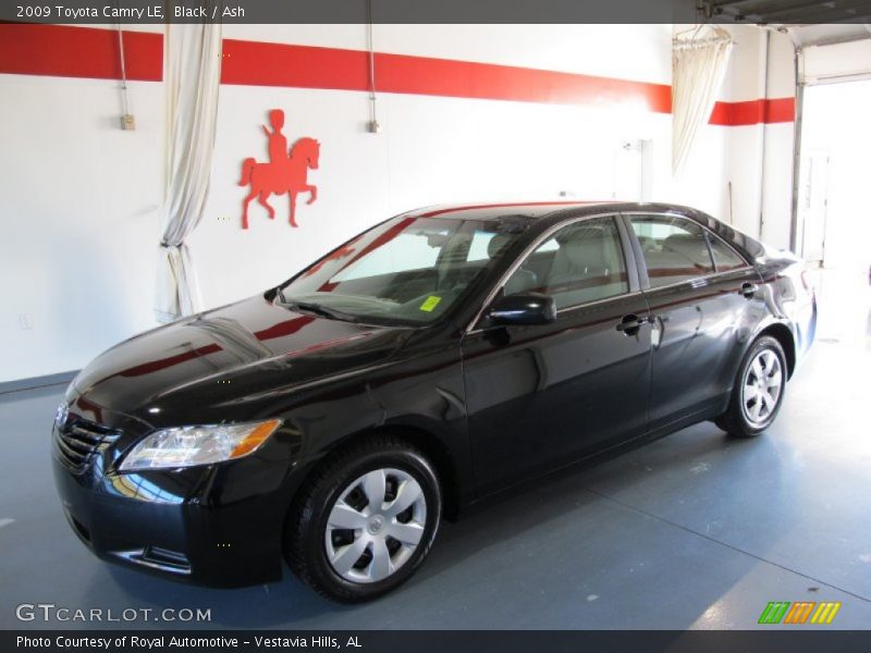 Black / Ash 2009 Toyota Camry LE