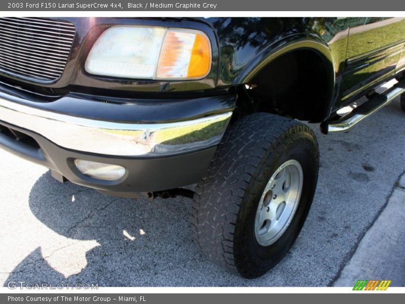 Black / Medium Graphite Grey 2003 Ford F150 Lariat SuperCrew 4x4