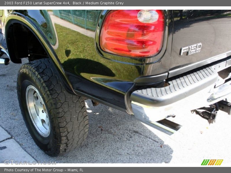 Black / Medium Graphite Grey 2003 Ford F150 Lariat SuperCrew 4x4