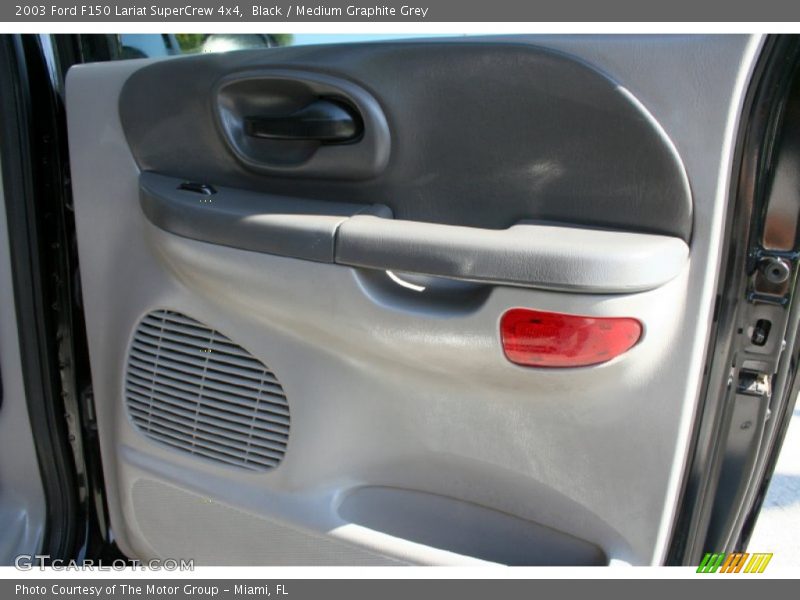 Black / Medium Graphite Grey 2003 Ford F150 Lariat SuperCrew 4x4