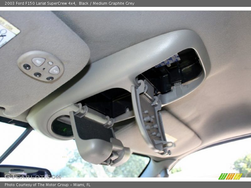 Black / Medium Graphite Grey 2003 Ford F150 Lariat SuperCrew 4x4