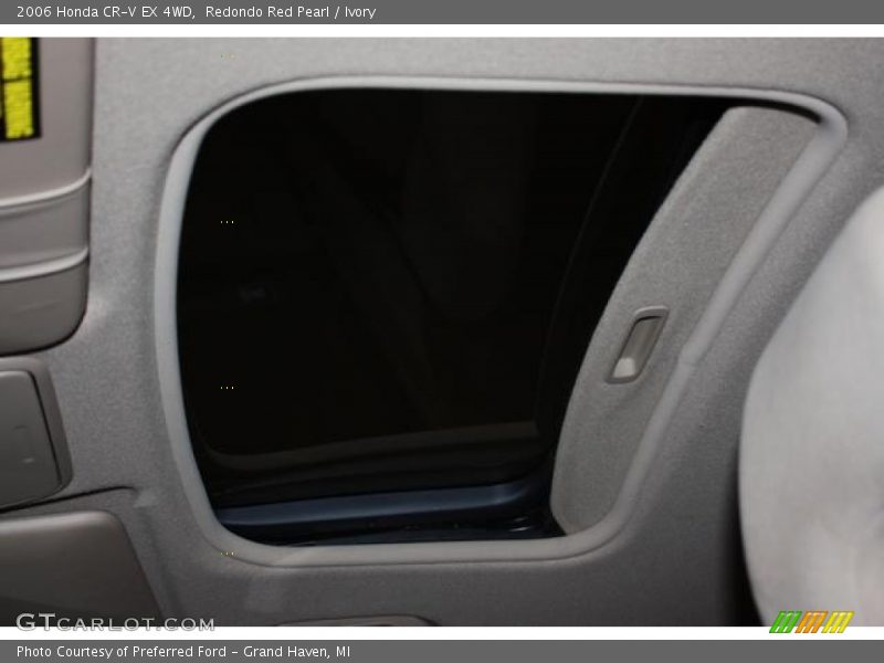 Redondo Red Pearl / Ivory 2006 Honda CR-V EX 4WD