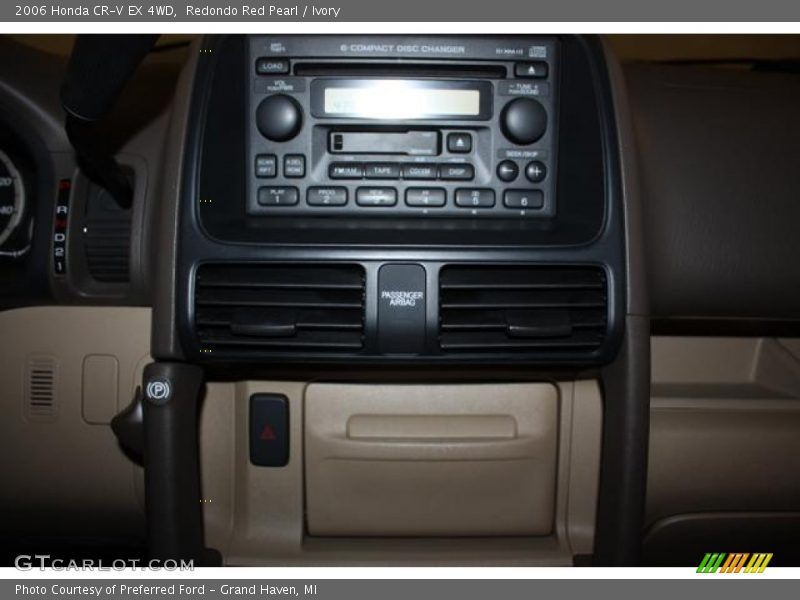 Redondo Red Pearl / Ivory 2006 Honda CR-V EX 4WD