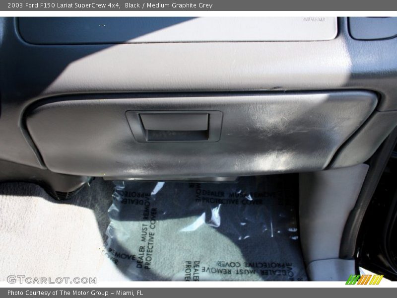 Black / Medium Graphite Grey 2003 Ford F150 Lariat SuperCrew 4x4