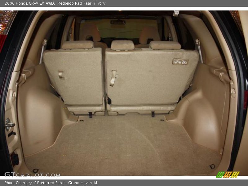 Redondo Red Pearl / Ivory 2006 Honda CR-V EX 4WD