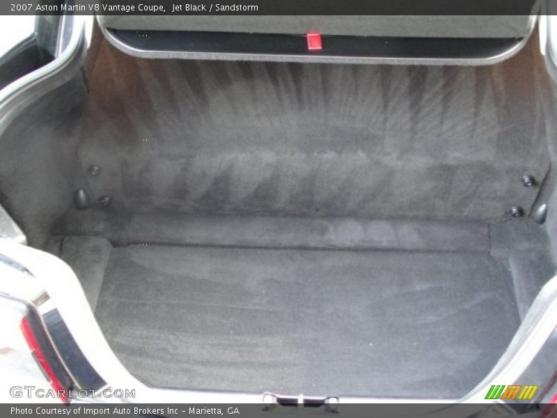  2007 V8 Vantage Coupe Trunk