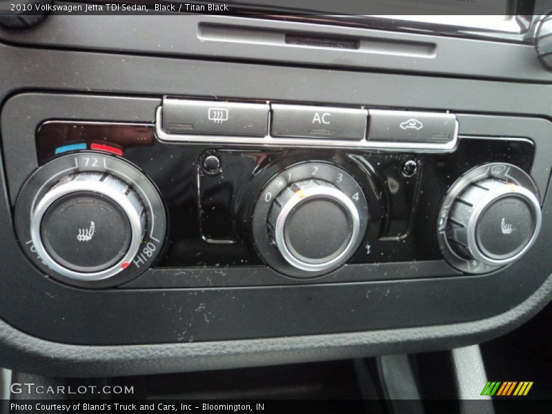 Black / Titan Black 2010 Volkswagen Jetta TDI Sedan