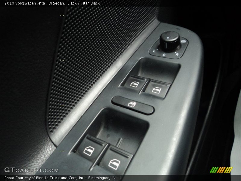 Black / Titan Black 2010 Volkswagen Jetta TDI Sedan