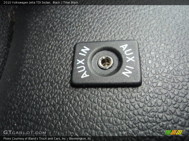 Black / Titan Black 2010 Volkswagen Jetta TDI Sedan