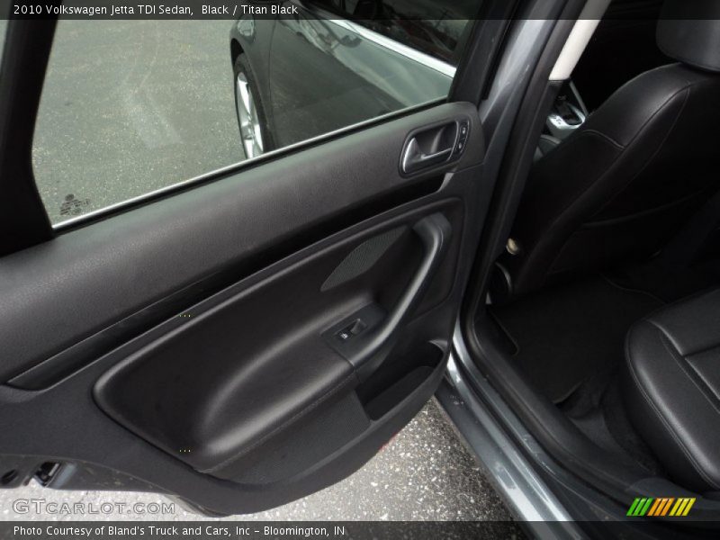 Black / Titan Black 2010 Volkswagen Jetta TDI Sedan