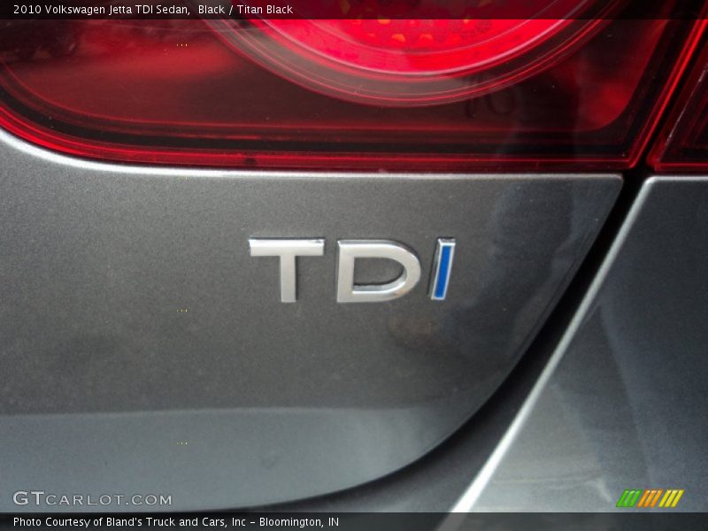Black / Titan Black 2010 Volkswagen Jetta TDI Sedan