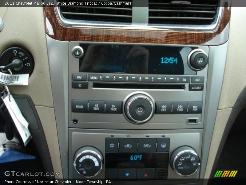 White Diamond Tricoat / Cocoa/Cashmere 2011 Chevrolet Malibu LTZ