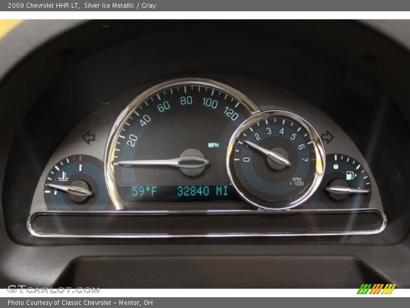 Silver Ice Metallic / Gray 2009 Chevrolet HHR LT