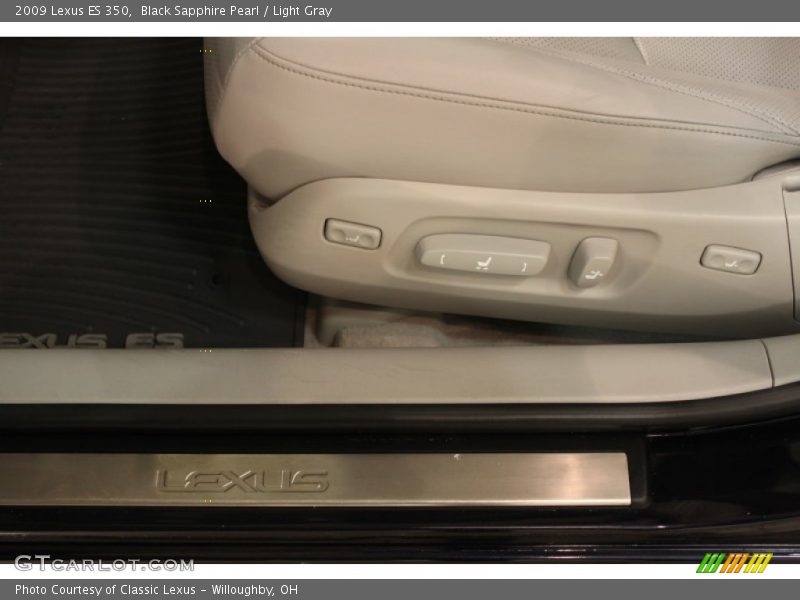 Black Sapphire Pearl / Light Gray 2009 Lexus ES 350