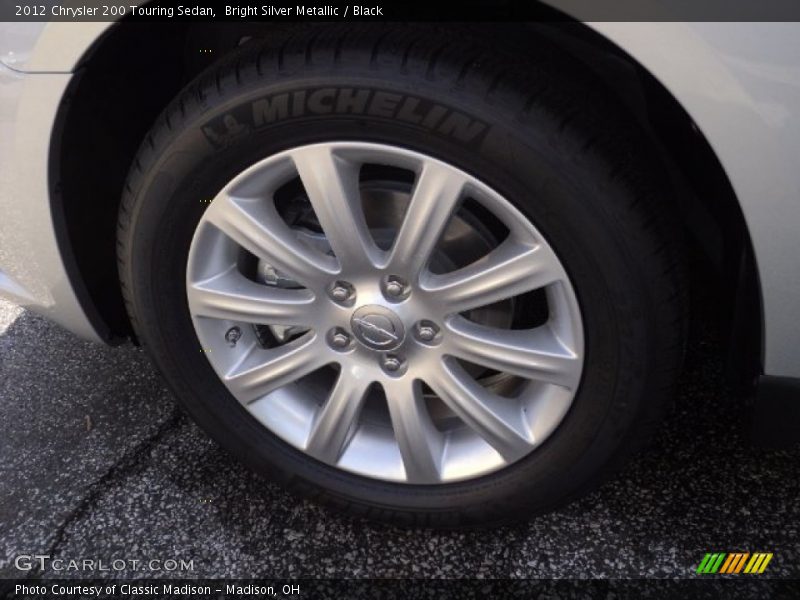 Bright Silver Metallic / Black 2012 Chrysler 200 Touring Sedan