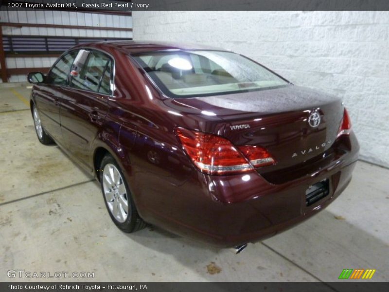 Cassis Red Pearl / Ivory 2007 Toyota Avalon XLS
