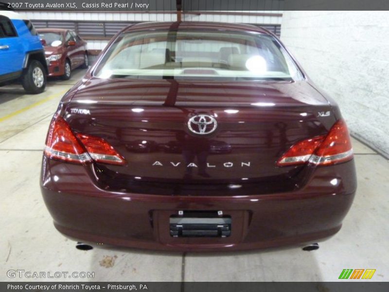 Cassis Red Pearl / Ivory 2007 Toyota Avalon XLS