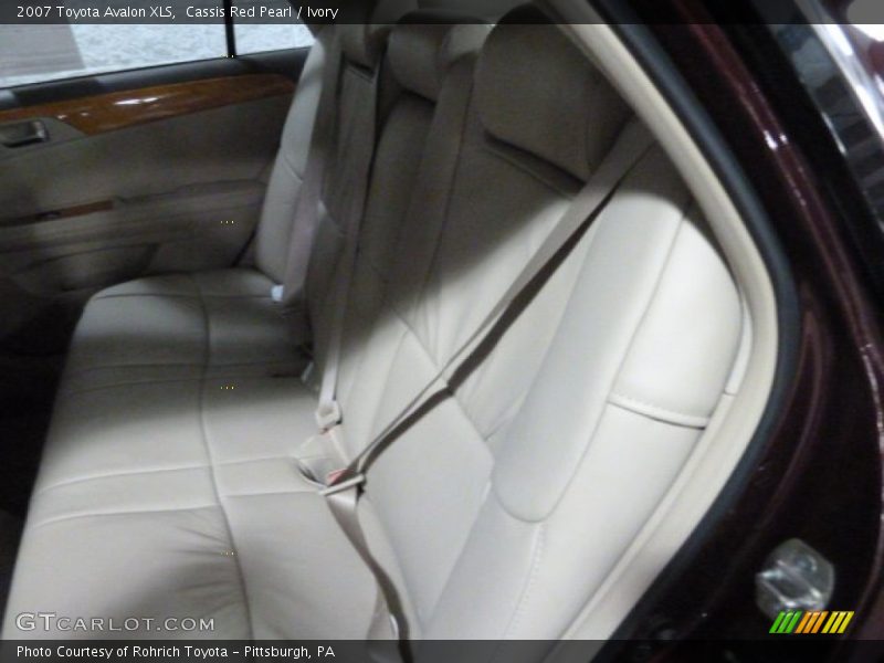 Cassis Red Pearl / Ivory 2007 Toyota Avalon XLS
