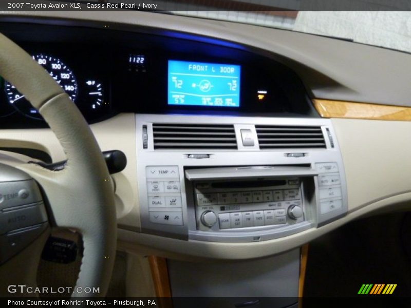 Cassis Red Pearl / Ivory 2007 Toyota Avalon XLS