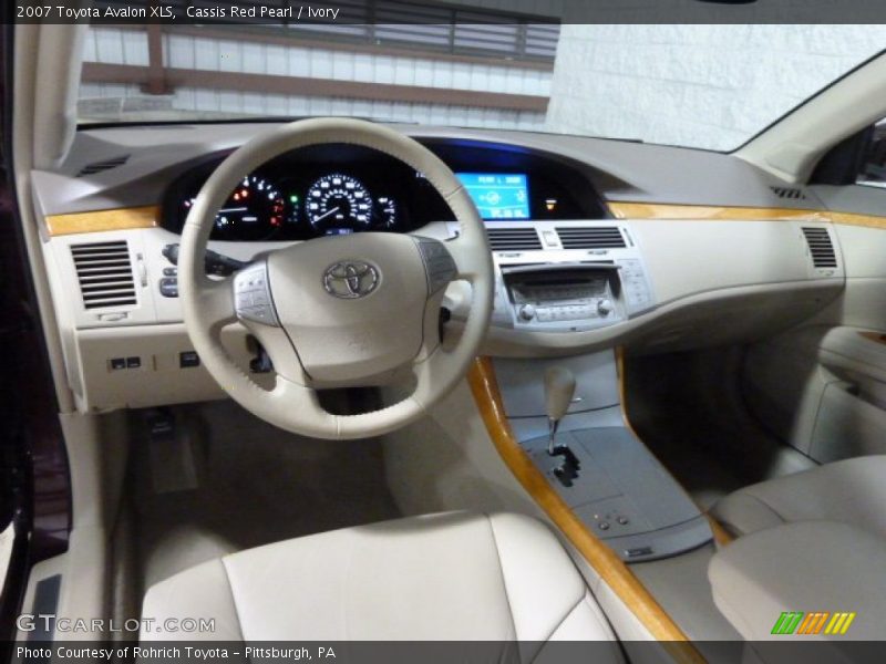Cassis Red Pearl / Ivory 2007 Toyota Avalon XLS